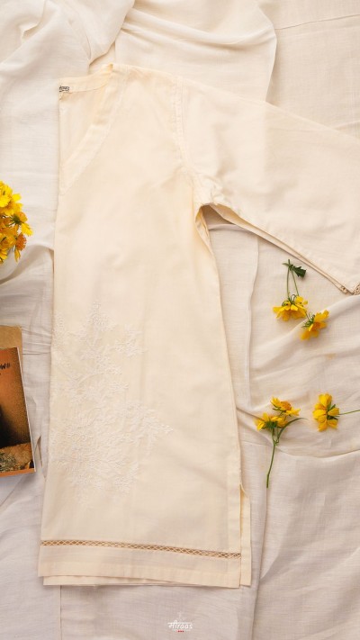 French Vanilla Chikankari Co-Ord